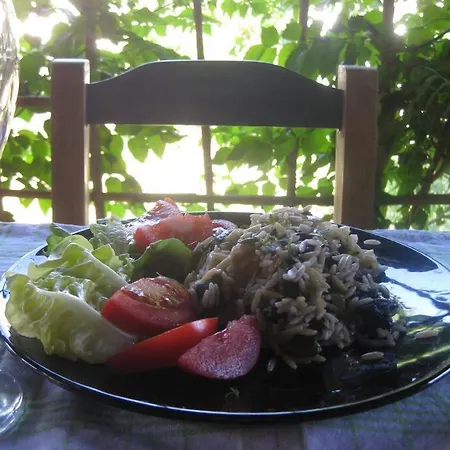 Old In Town * Alepou