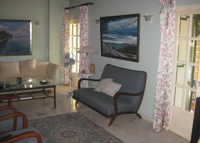 Old In Town Tatil Evi