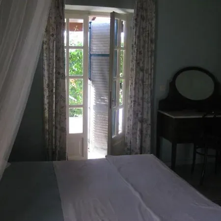 Old In Town Holiday home Alepou