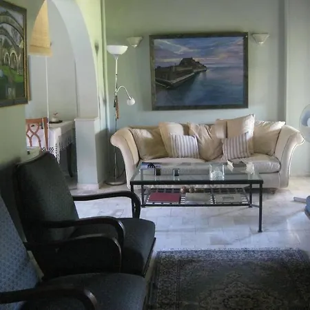 Old In Town * Alepou