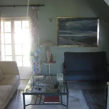 Old In Town * Alepou